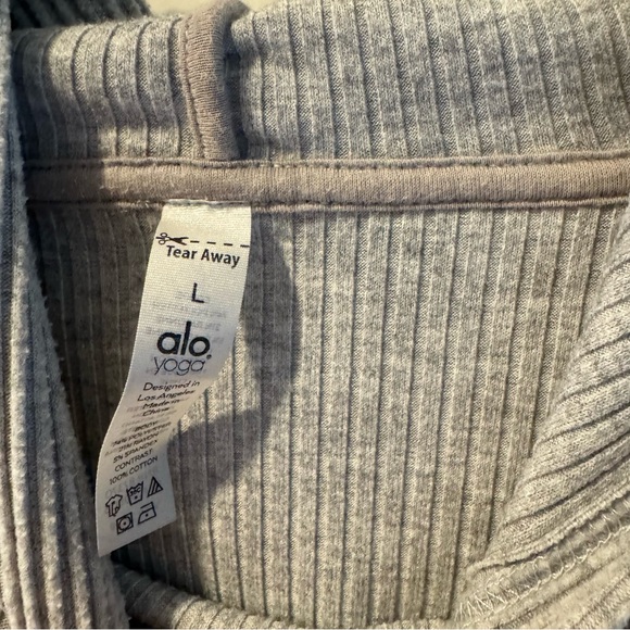 Alo Muse Gray Ribbed Soft Cropped Hoodie - Picture 6 of 9